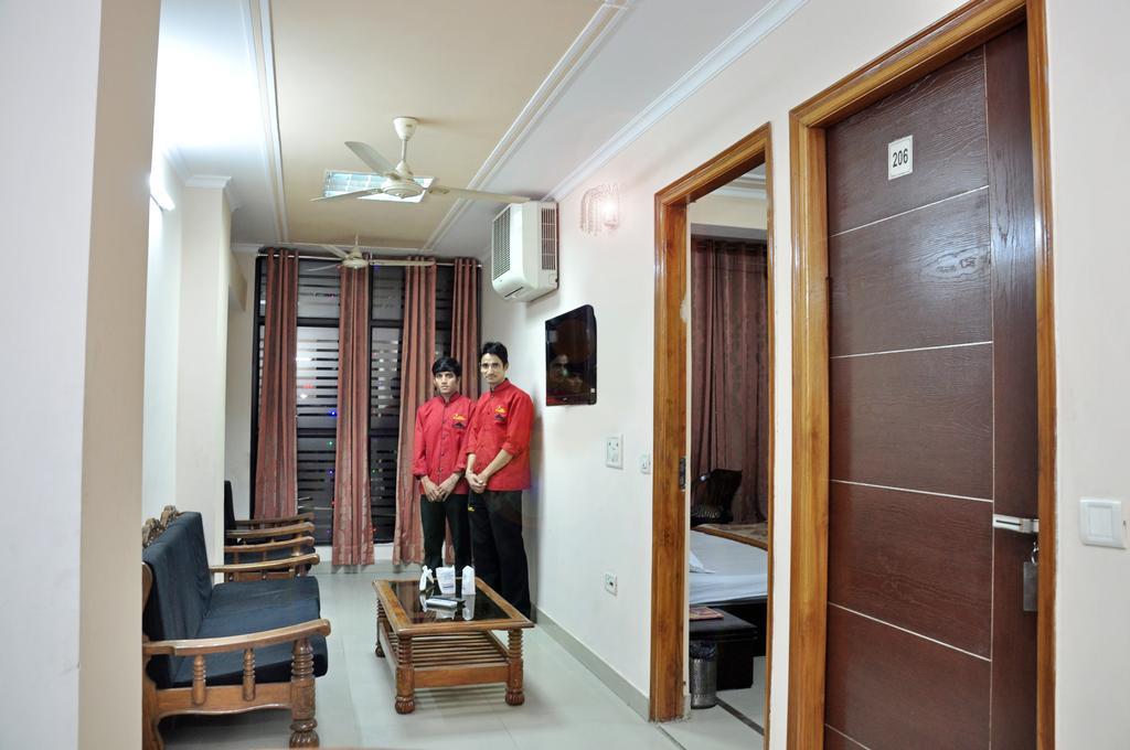 Hotel Rk Residency Noida Quarto foto