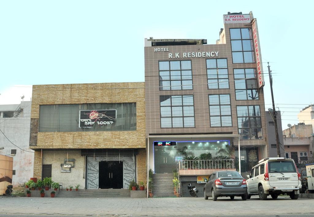 Hotel Rk Residency Noida Exterior foto